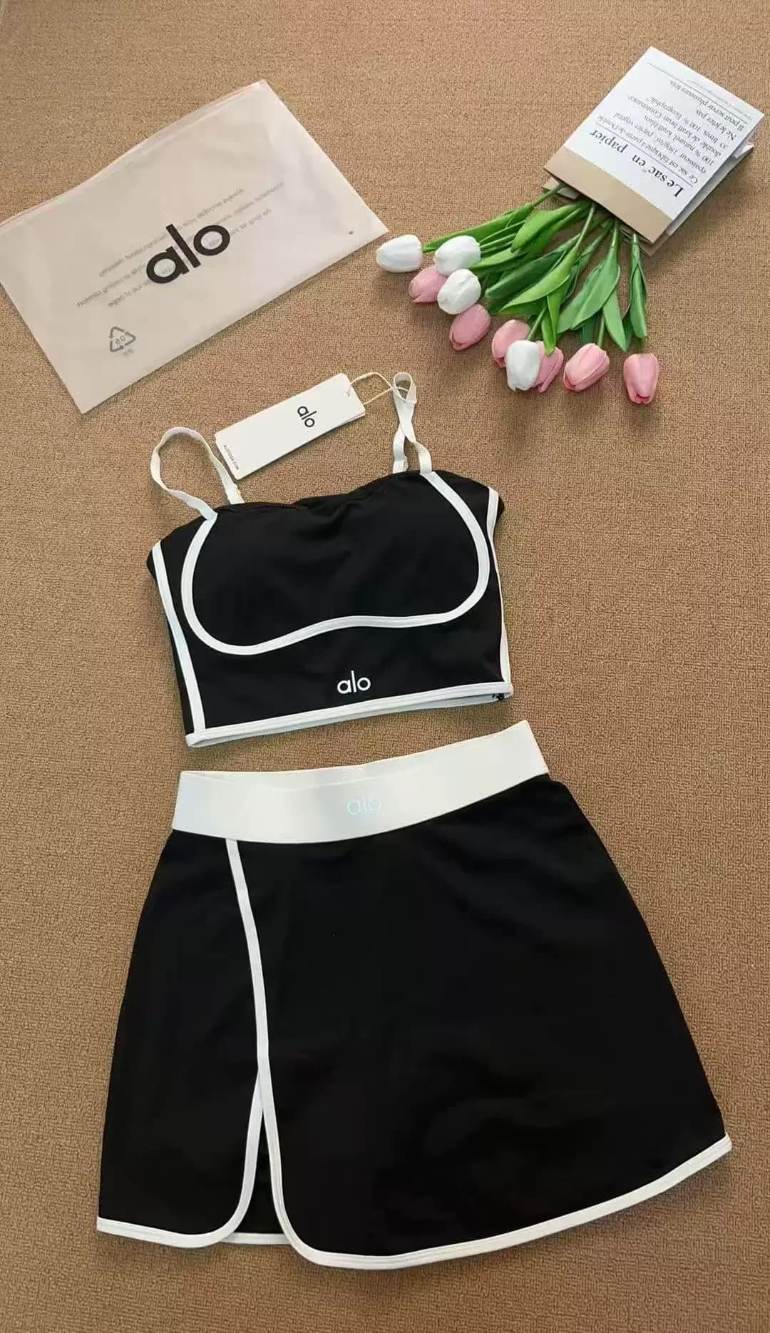 Alo Yoga Set 2026 Women's — view 1