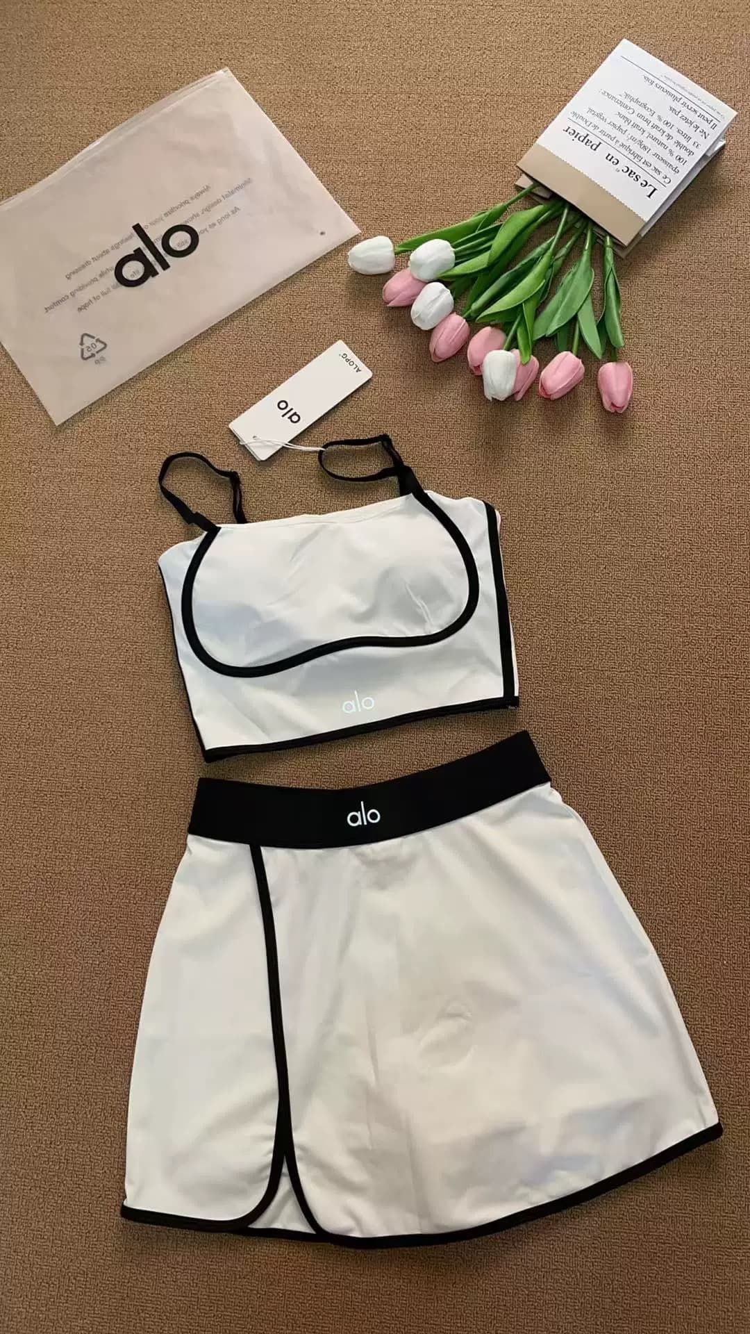 Alo Yoga Set 2026 Women's — view 2
