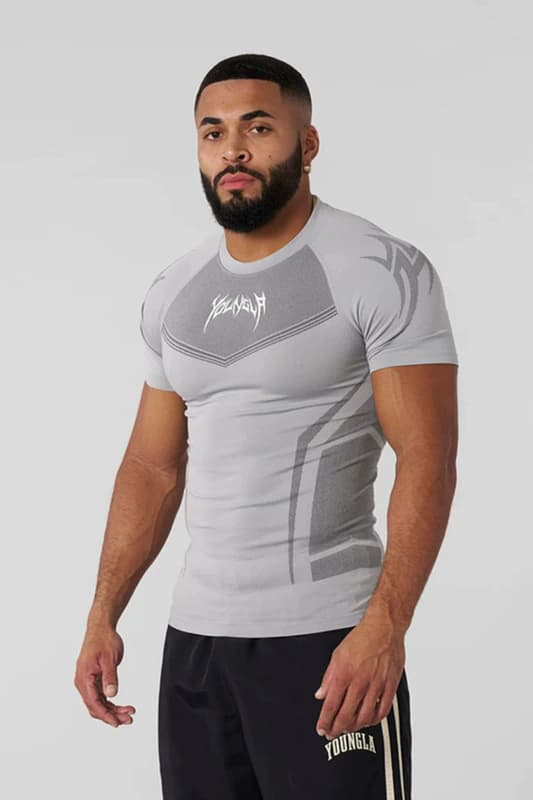Youngla Quick-Dry Compression Tee — view 4